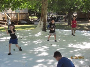 Snowball fight!